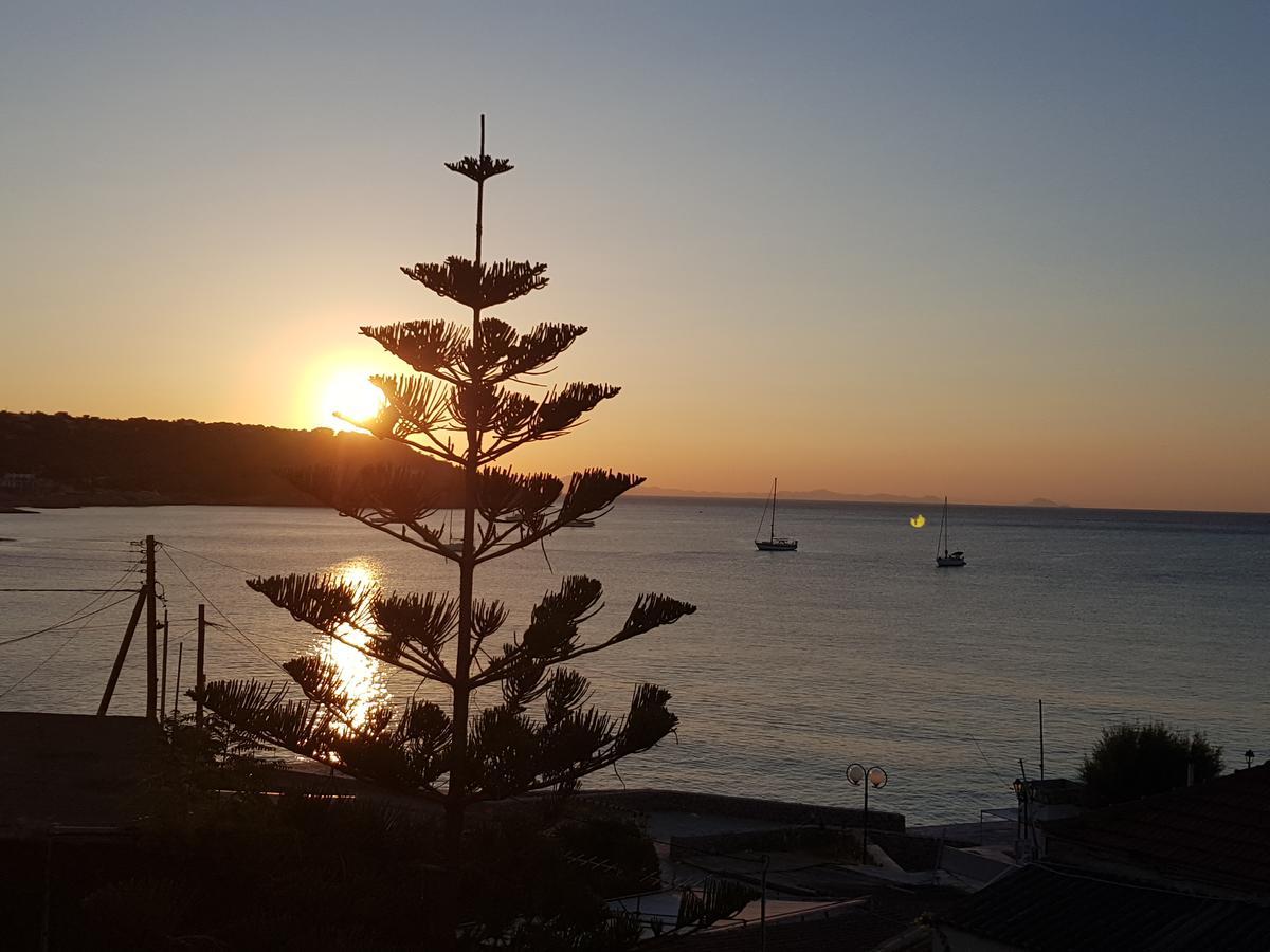 Sunrise Flora Agia Marina (Aegina) Exterior foto